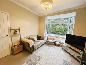 Lounge- click for photo gallery